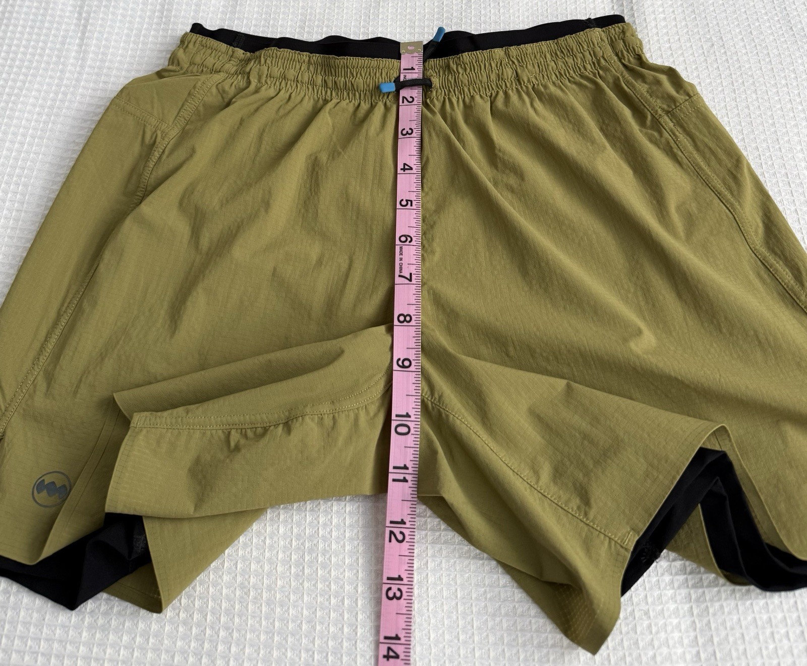 Janji Men’s AFO Vent Multi Shorts 6” Size S Mustard Yellow