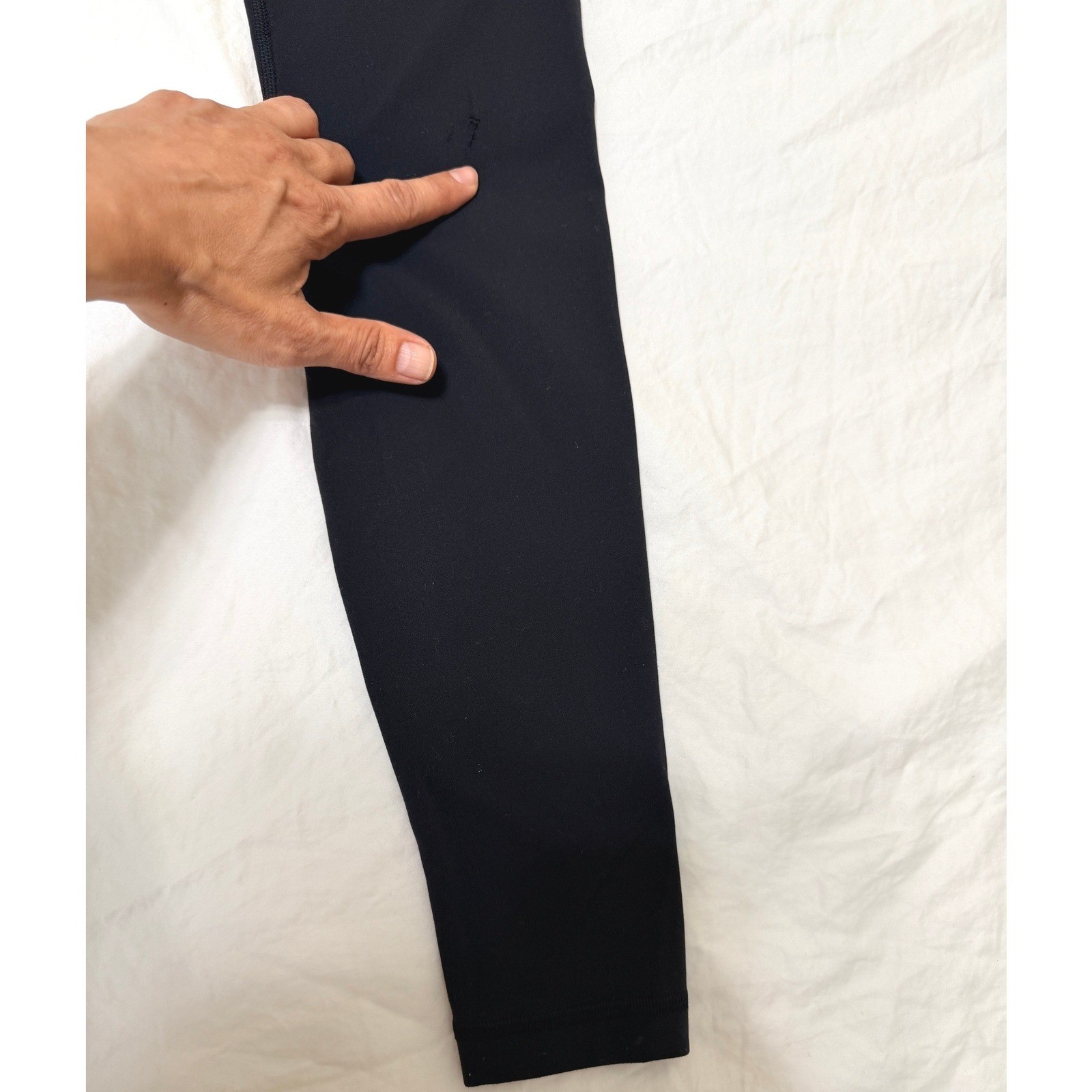 Lululemon Align Pant 28″ Black Yoga Leggings LW5CTES Size 4- FLAWED