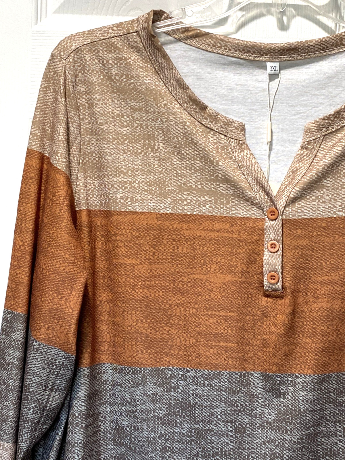 Pullover Top Beige Brown Orange Stripe Long Sleeve V-Neck Slinky Size 3XL NEW