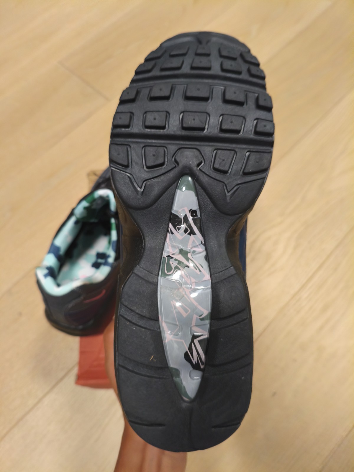 Size 9.5 – Corteiz x Nike Air Max 95 SP Rules the World – Pink Beam