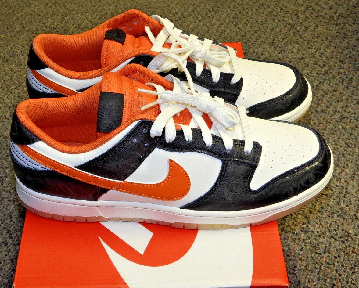 Nike Dunk Low Retro PRM Halloween DD3357-100 Sail/Starfish Black 10 *New in Box*