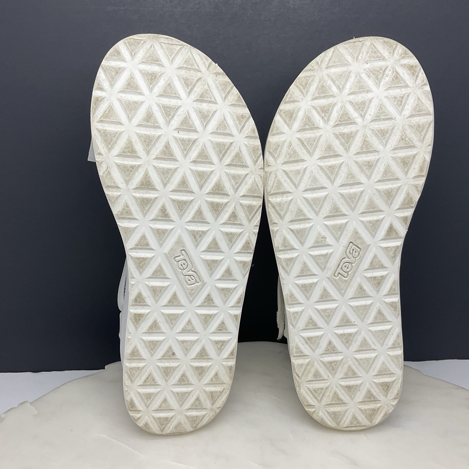 Teva Flatform Universal Sandals Womens Size 8 White Strappy Chunky Platform