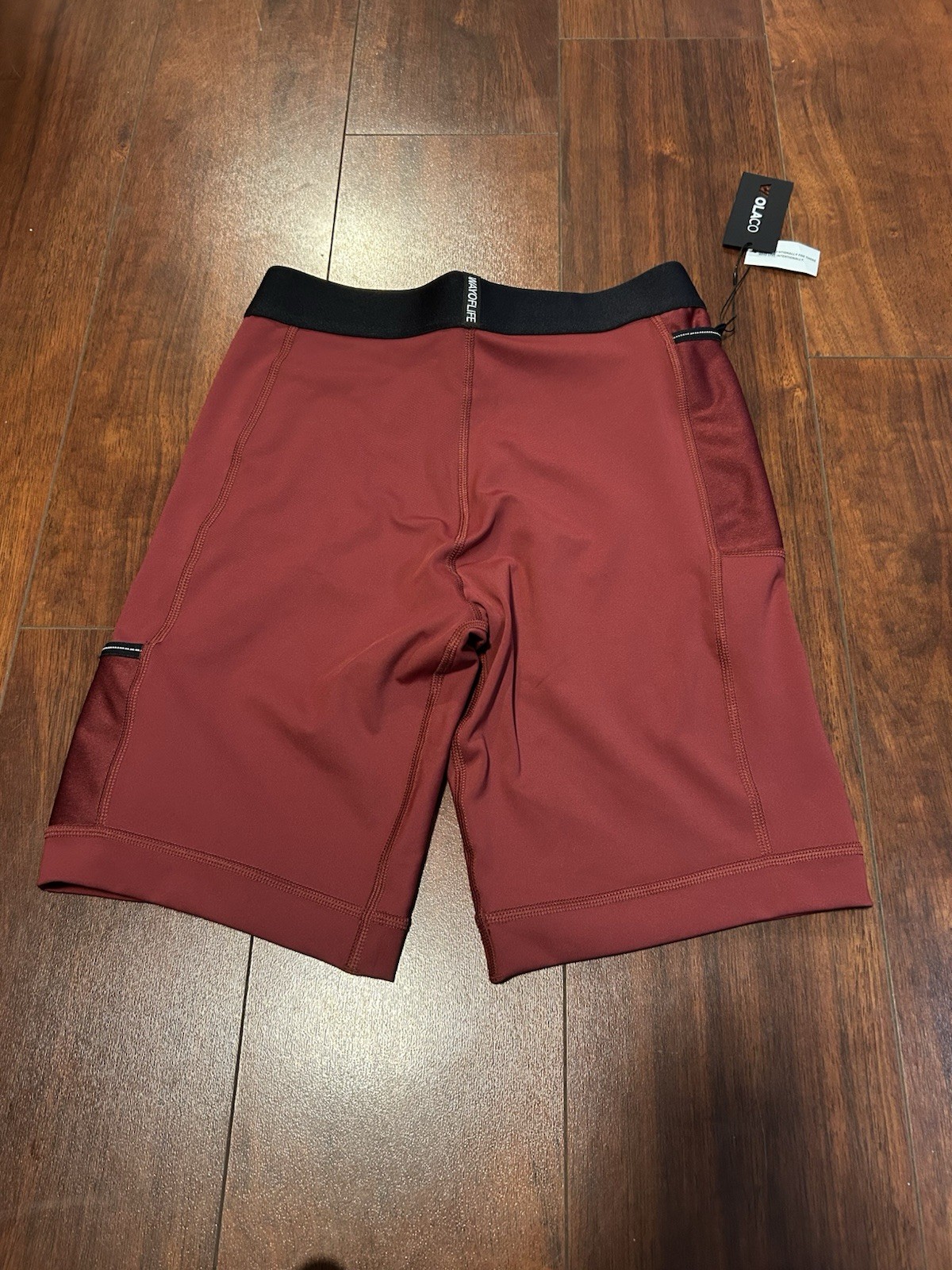 WOLACO Men’s Red Compression Activewear Shorts w/ Pockets Size L 7″ Inseam