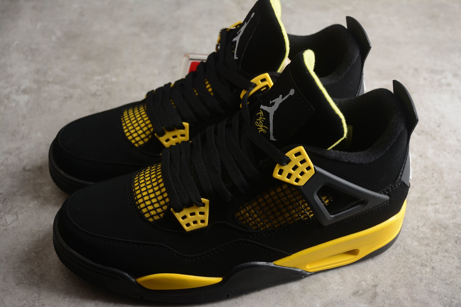 AJ 4 Retro Yellow Thunder 2023 DH6927-017 in Stock