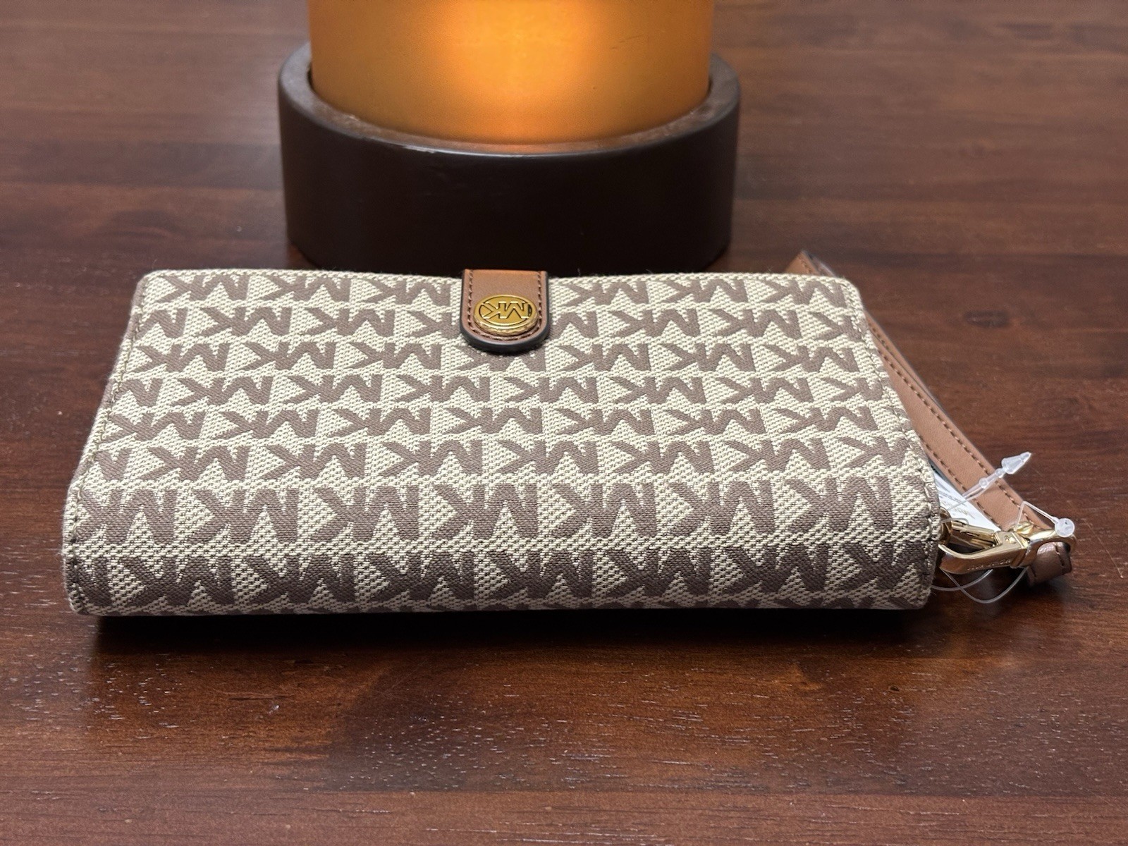 Michael Kors NWT Jet Set Small Phone Case, Wristlet Wallet, Beige/ Ebony $128
