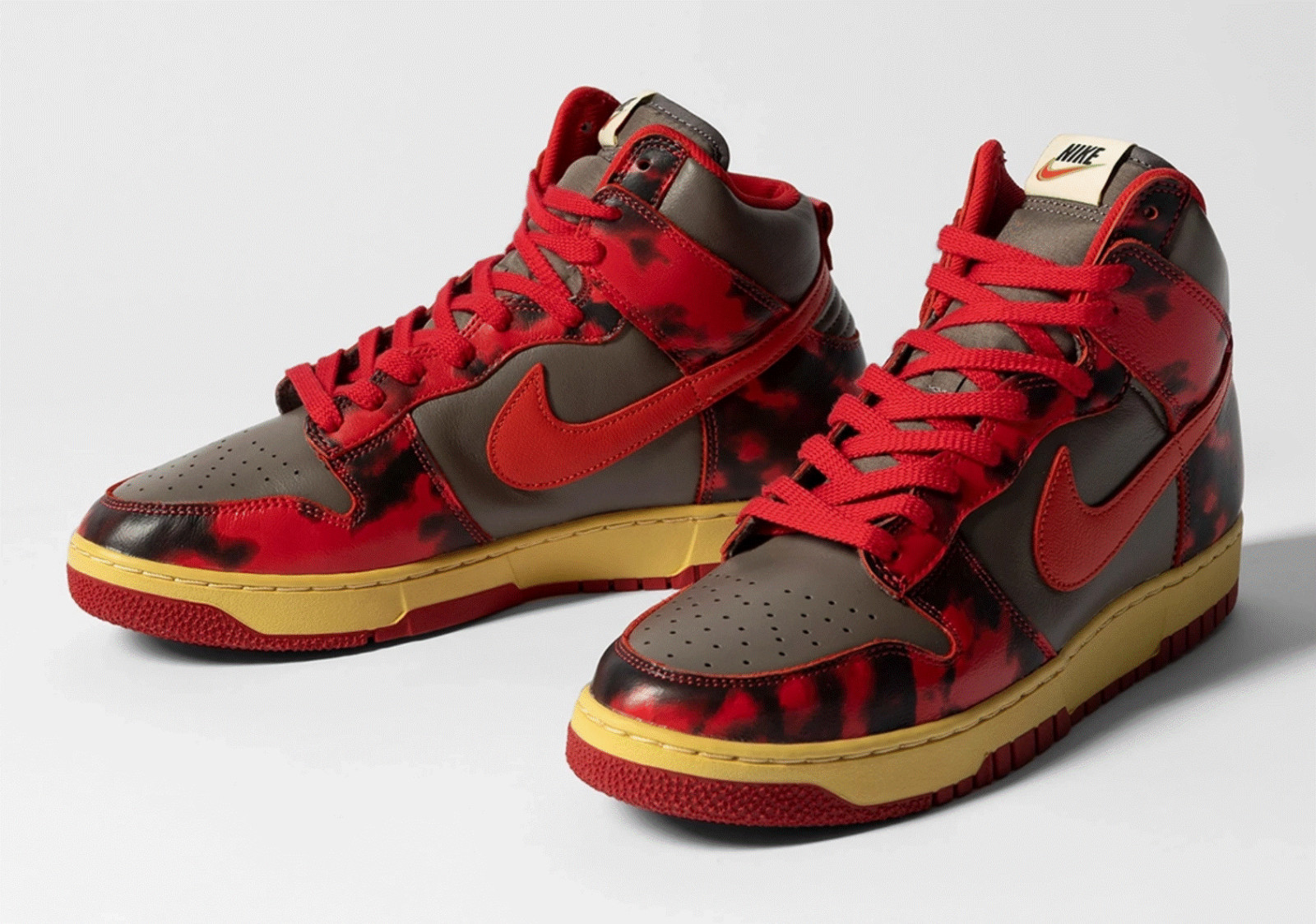 New Nike Dunk High 1985 SP Men’s in University Red/Chile Red Colour Size US 10