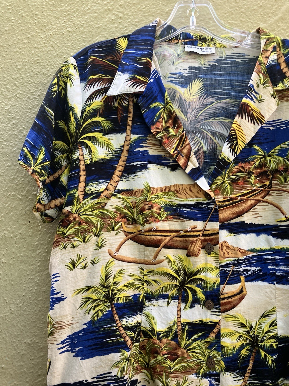 Bishop St Bishop Street Hawaiian button shirt Large Rayon Palm Trees Ladies