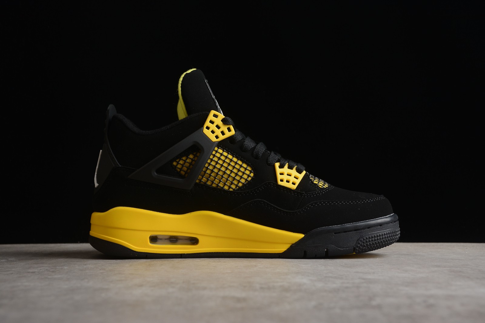 AJ 4 Retro Yellow Thunder 2023 DH6927-017 in Stock
