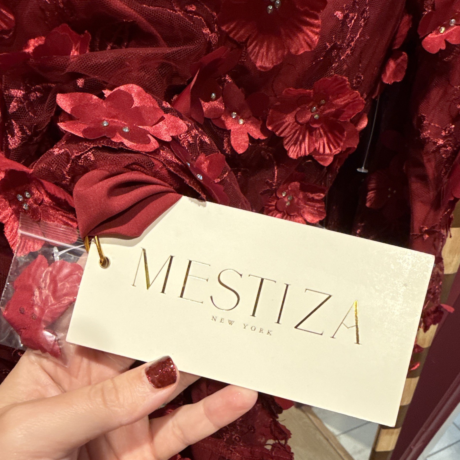 Mestiza New York 6 Red Floral Lace Shift Dress Crew Neck Embroidered Beaded
