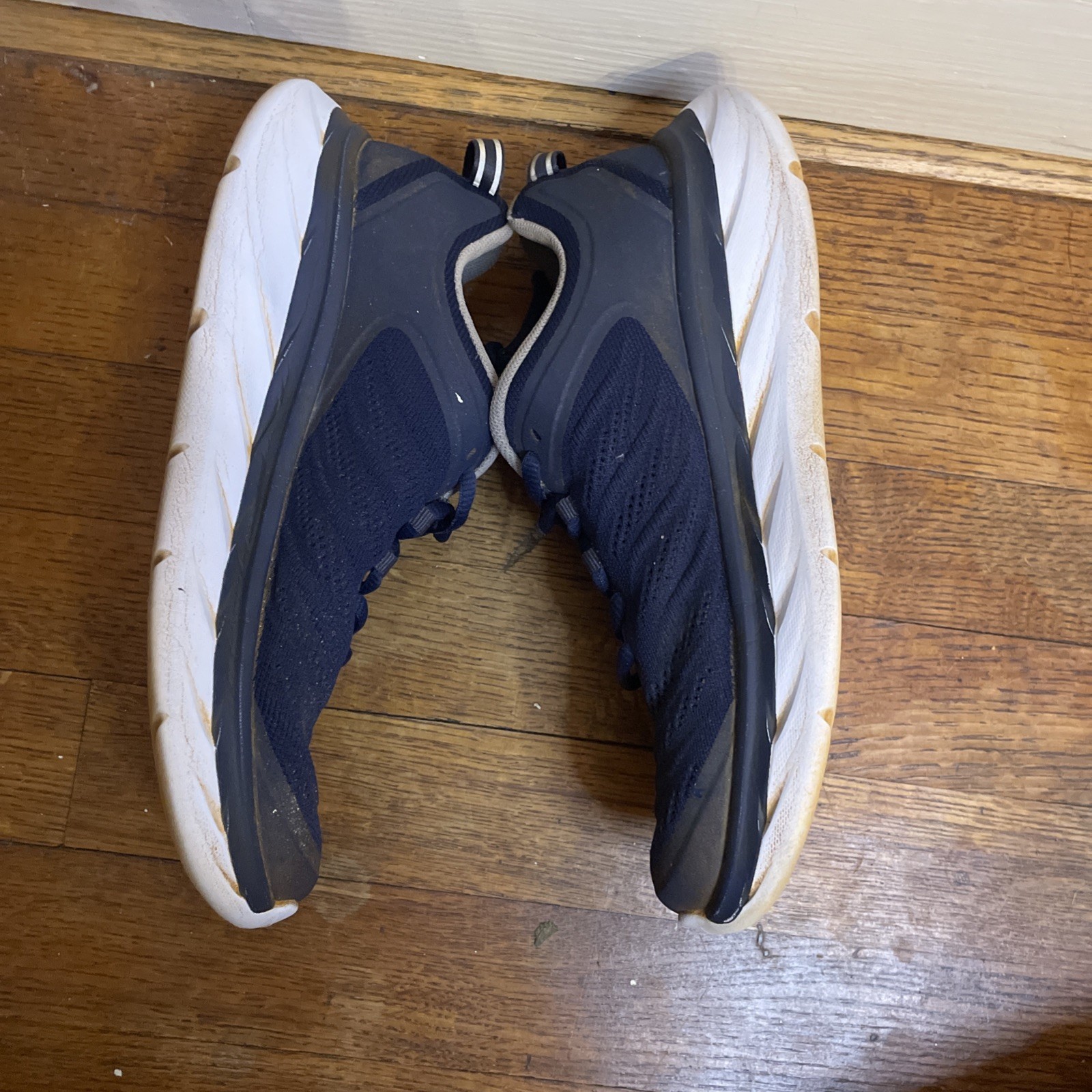 HOKA One One W Akasa Time To Fly Navy Peach White US 6 EU 37 1/3