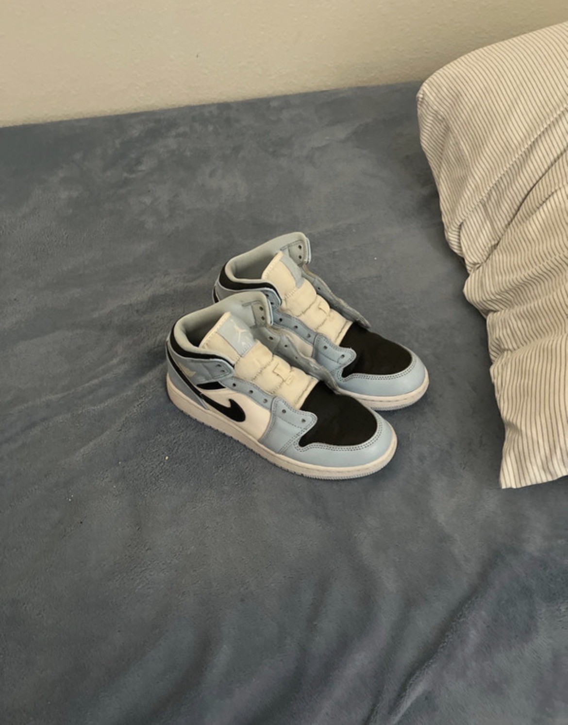 Jordan Air Jordan 1 Mid (GS) Ice Blue/Black/White 6Y