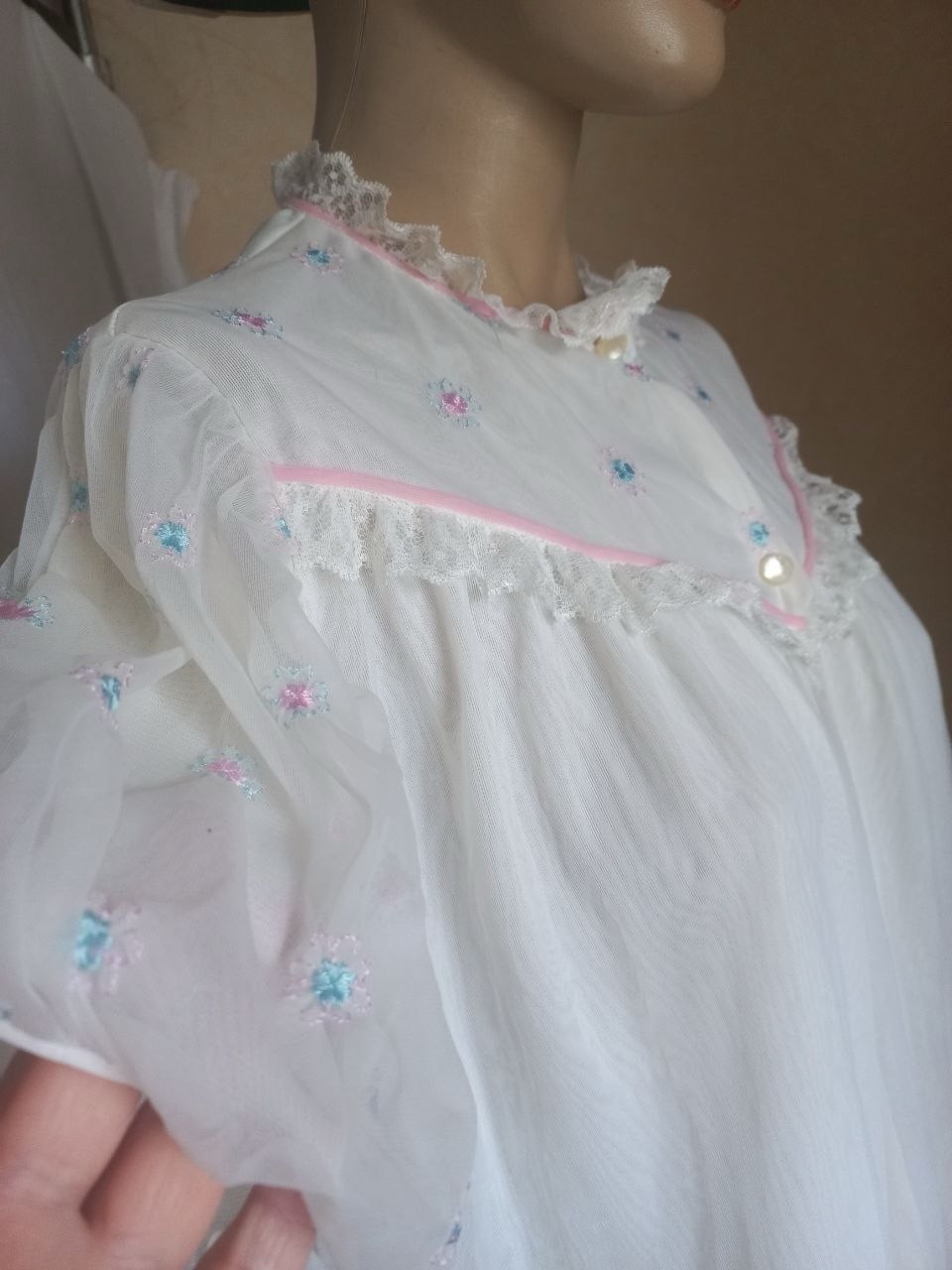 Delicate vintage peignoir dressing gown dorothy perkins, 70s made in britain
