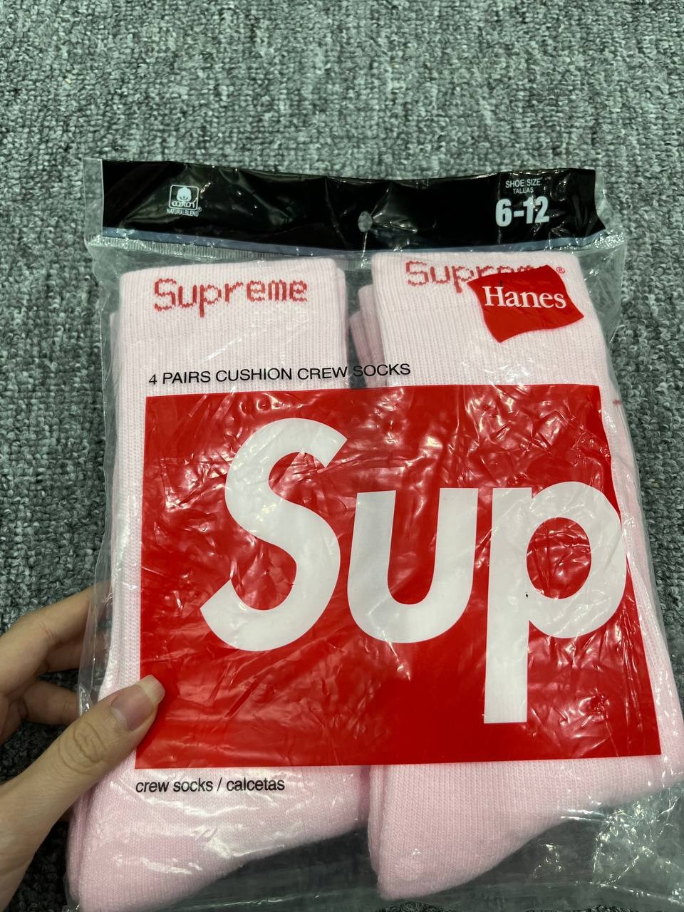 Supreme x Hanes Pink Crew Socks 4-Pack Size 6-12 Hypebeast Fast Ship US