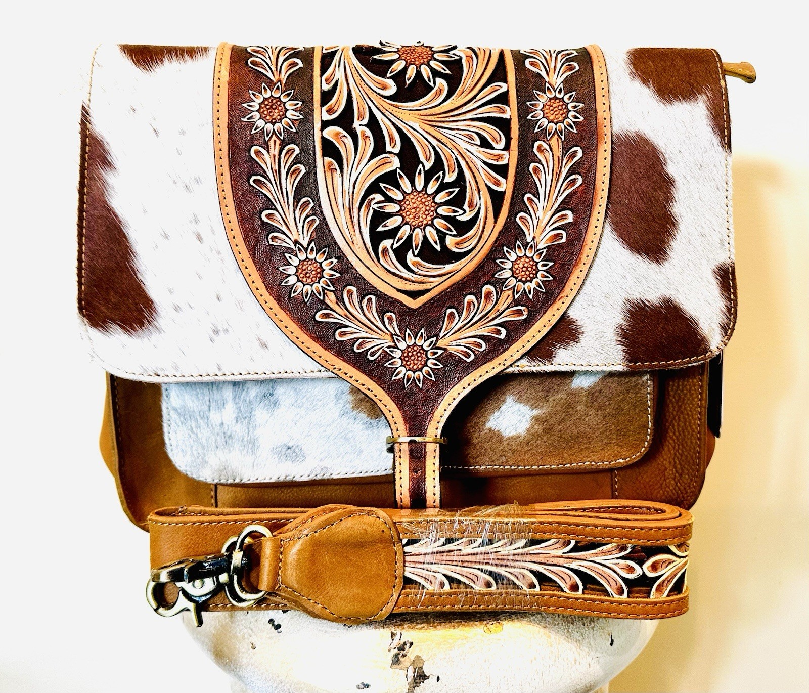 ADBGA375 American Darling Floral Tooled Leather & Cowhide Western Messenger Bag