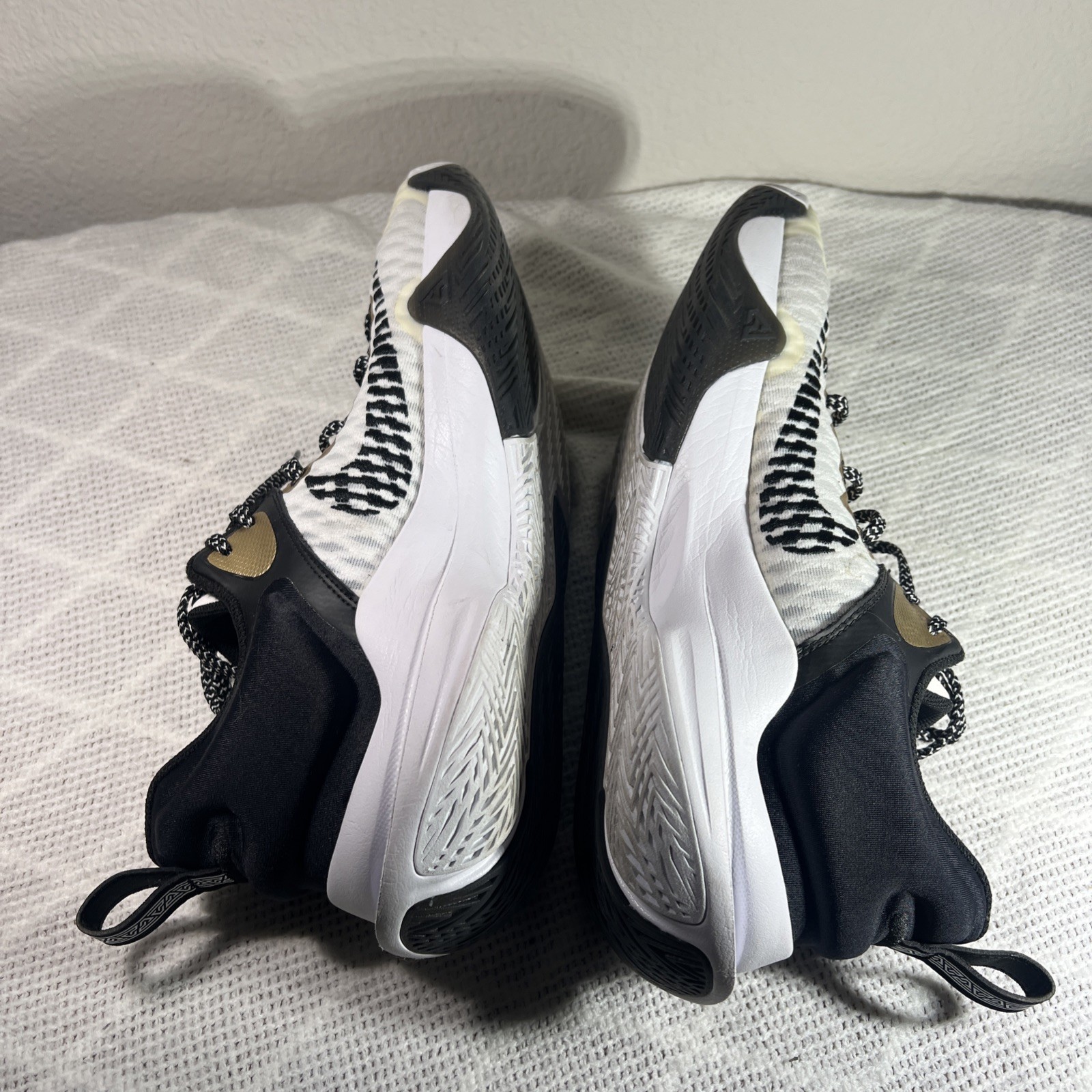 Nike Men’s Giannis Immortality Championship CZ4099-100 White Mesh Lace-Up SZ 12