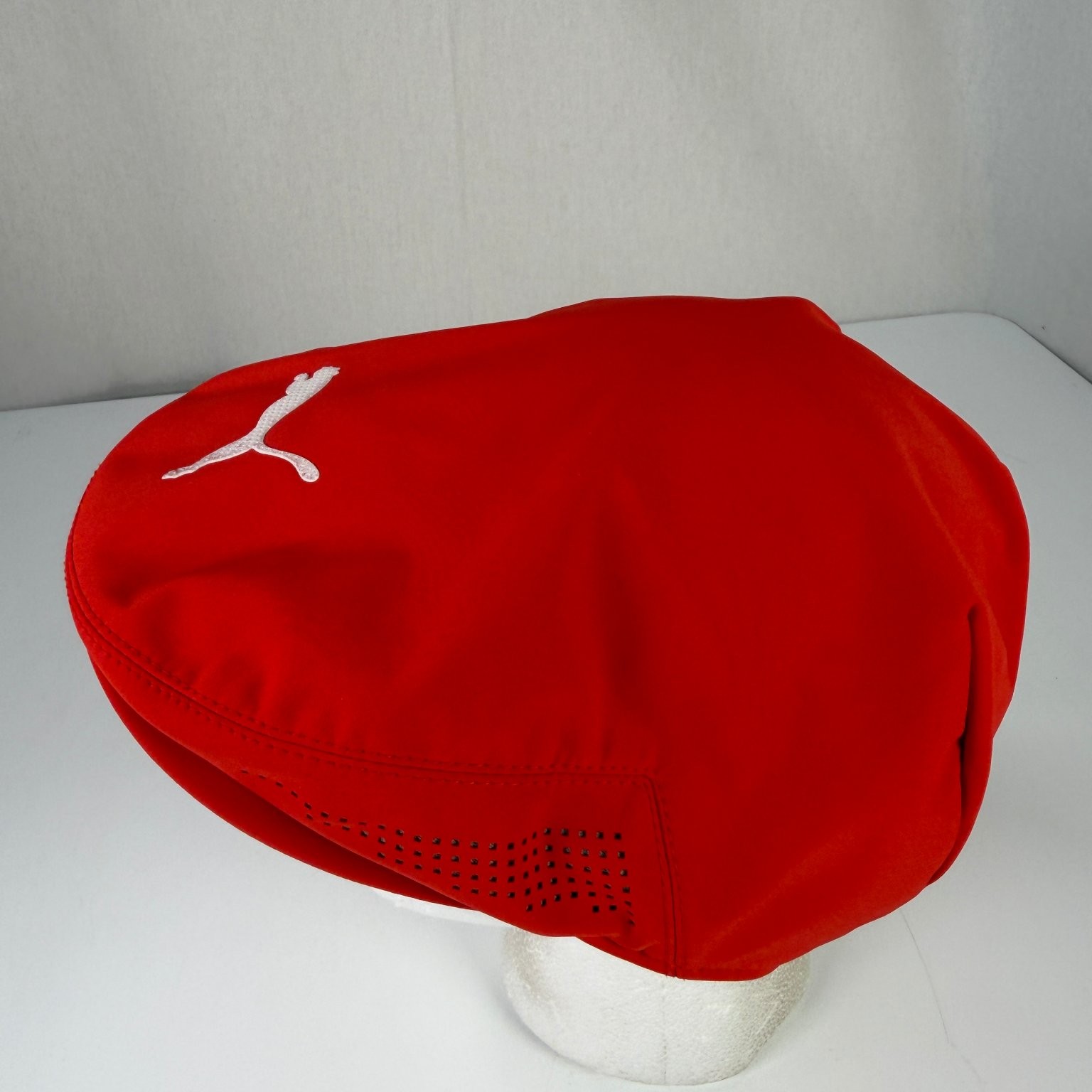 Puma Cobra Golf Hat Flat Cap Men’s Flexfit Red White Vented Pro Athlete