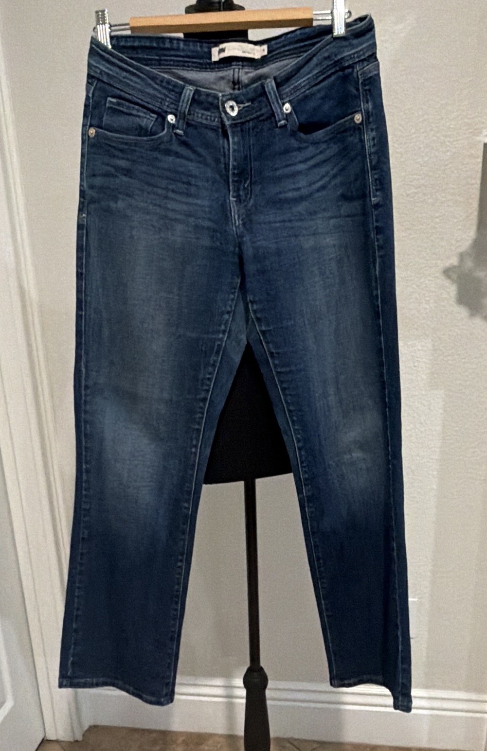 Levi’s 529 Curvy Bootcut Size 8 29×30 Mid Rise Medium Wash Denim