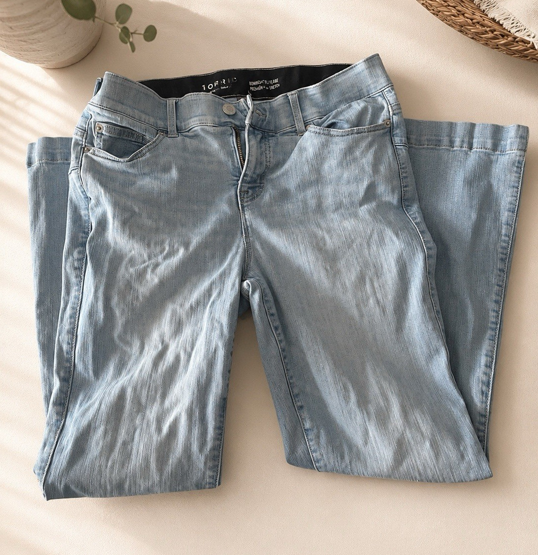 Torrid Women’s Light Wash Blue Flare Jeans Stretch 5-Pocket Denim 14R