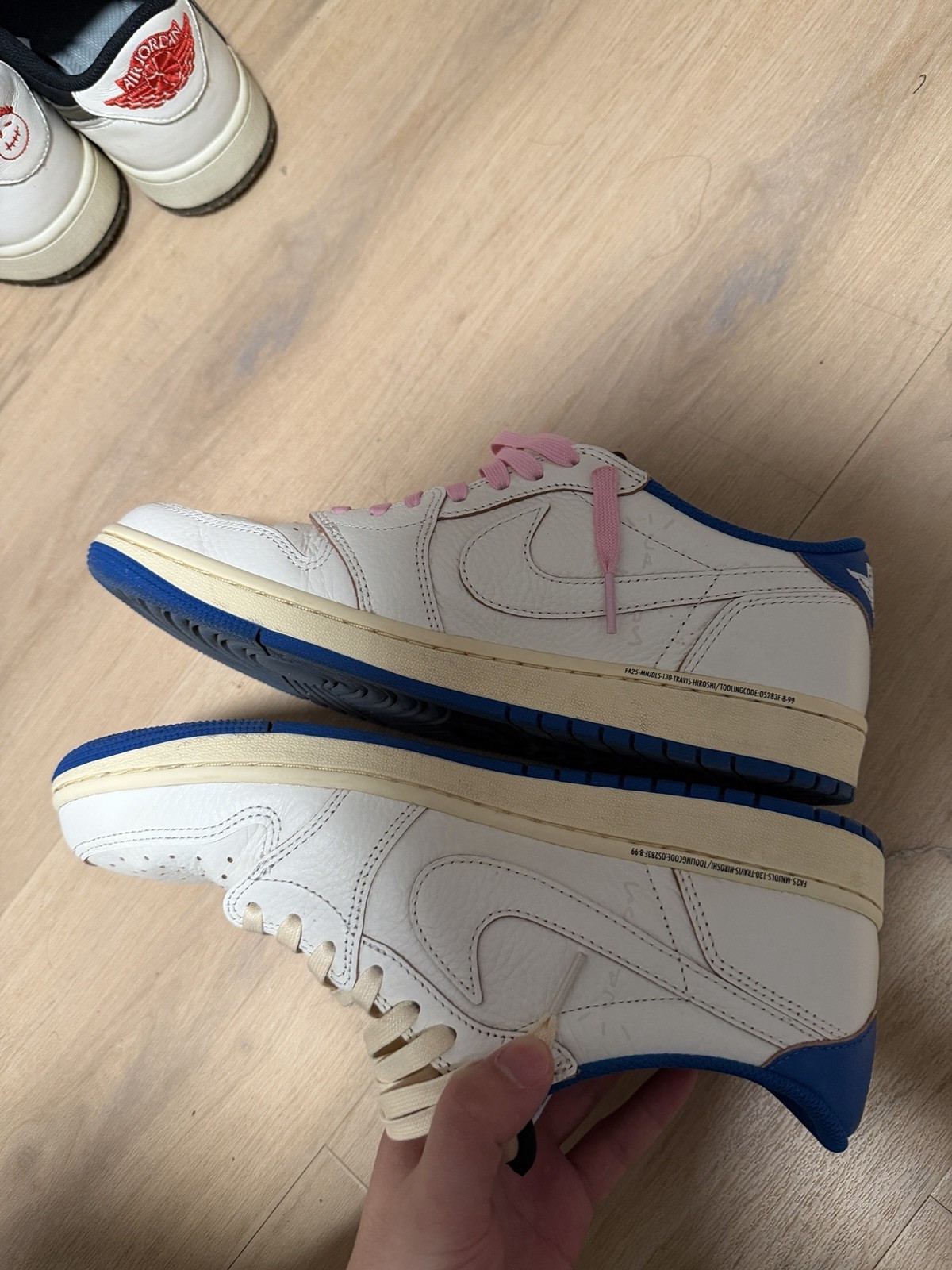 Size 9.5 – Fragment Design x Travis Scott Read Description
