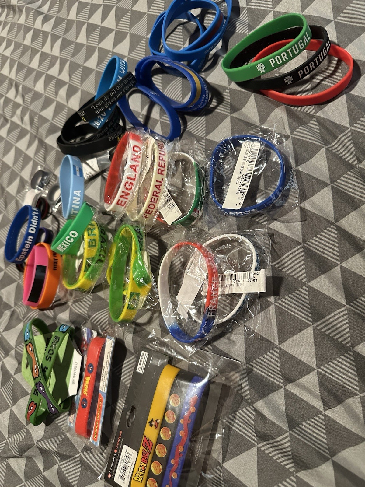 Silicone bracelts and silicone rings
