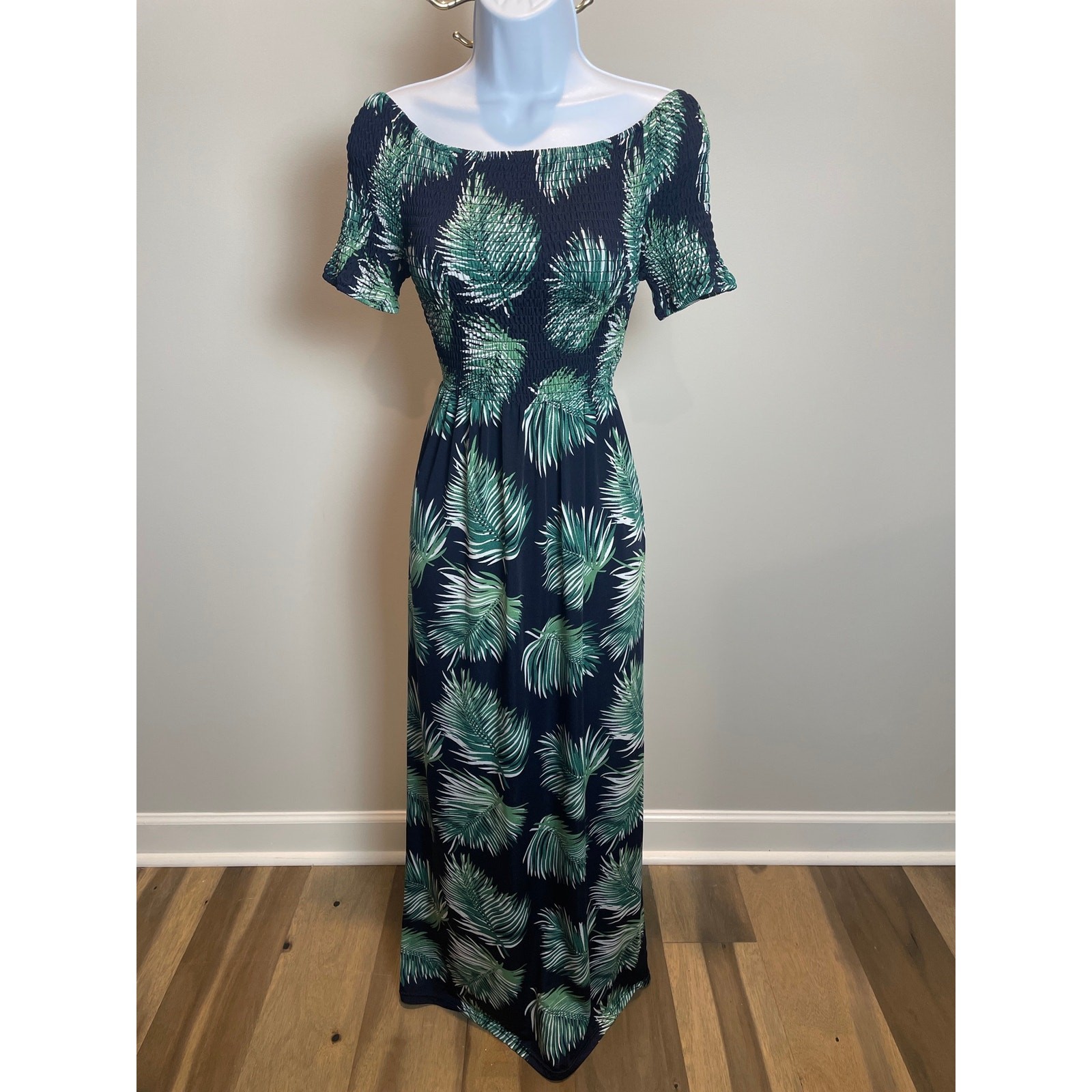 Seven Islands Size L Navy Blue Maxi Dress Green Tropical Leaf Print Short Sleeve