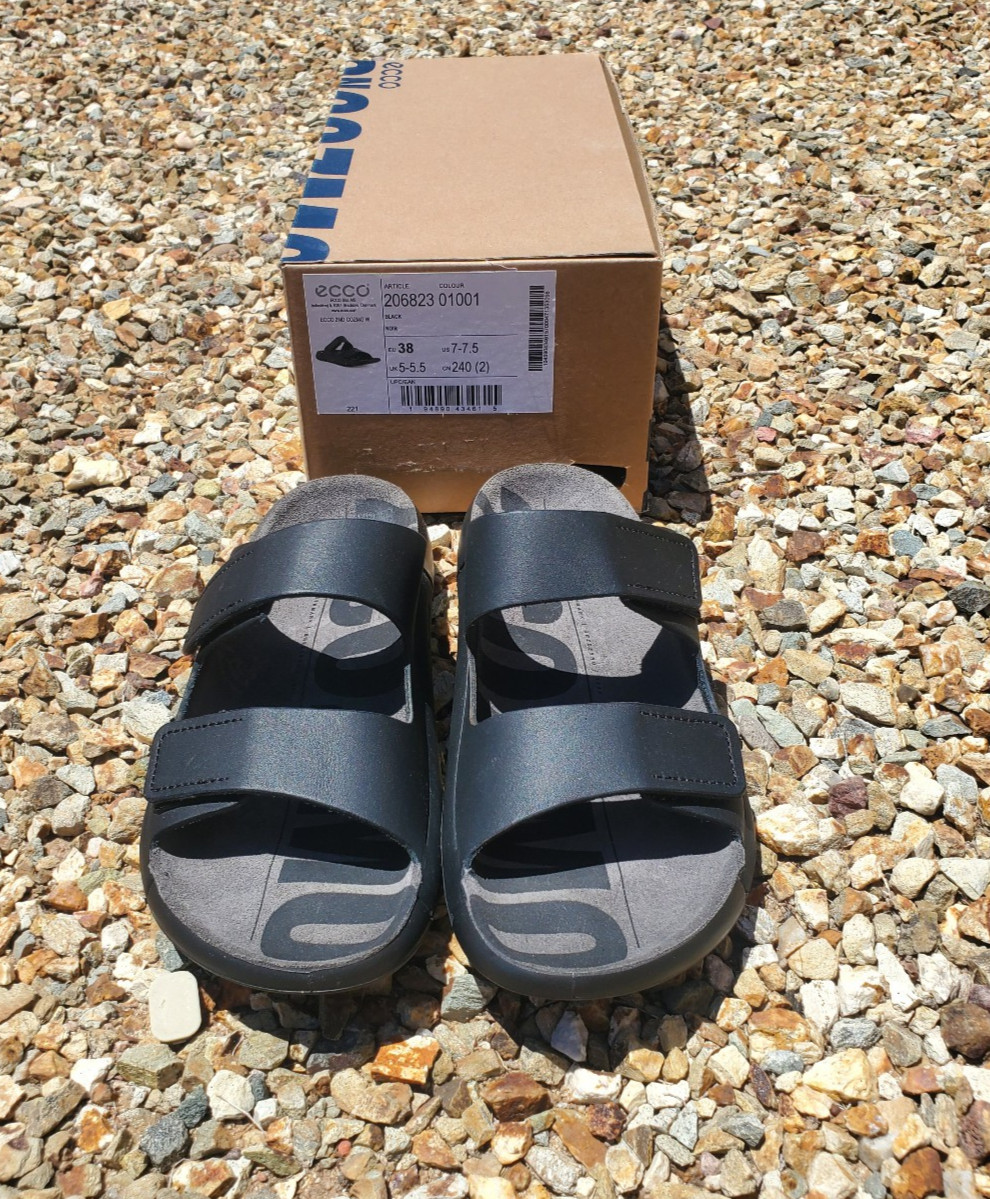 ECCO 2ND COZMO W Black size EU 38 US 7 – 7.5 New with Box