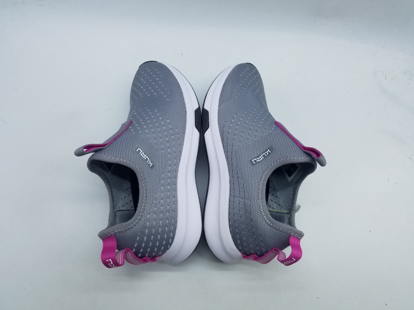 Kuru Atom Slip On Women’s Size 7 Medium Sneakers Gray *Worn once