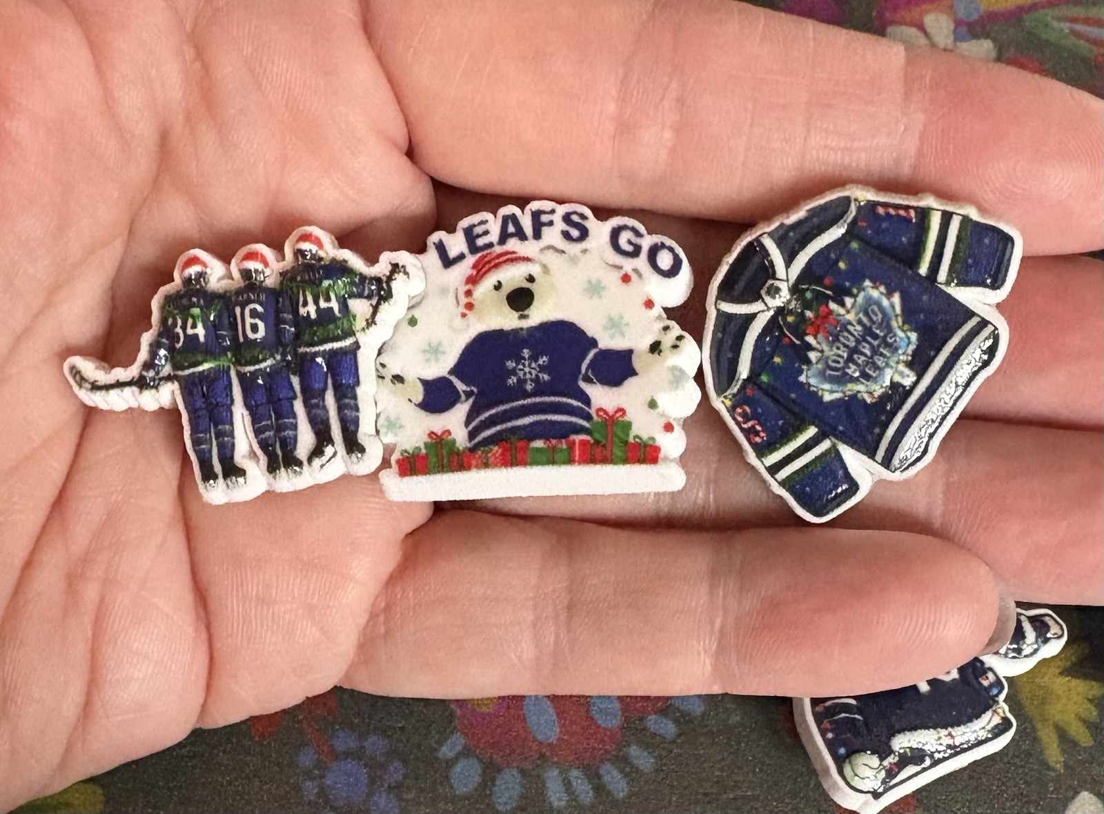 7 Piece TORONTO MAPLE LEAFS Hockey Team Themed Shoe Charms
