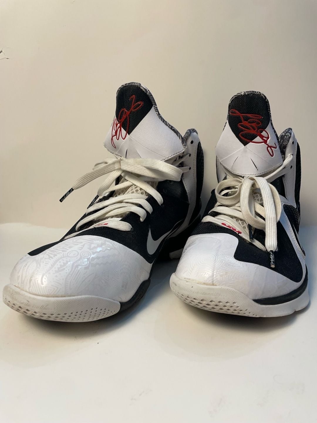 Size 11 Nike LeBron 9 ‘Freegums’ Basketball Shoes
