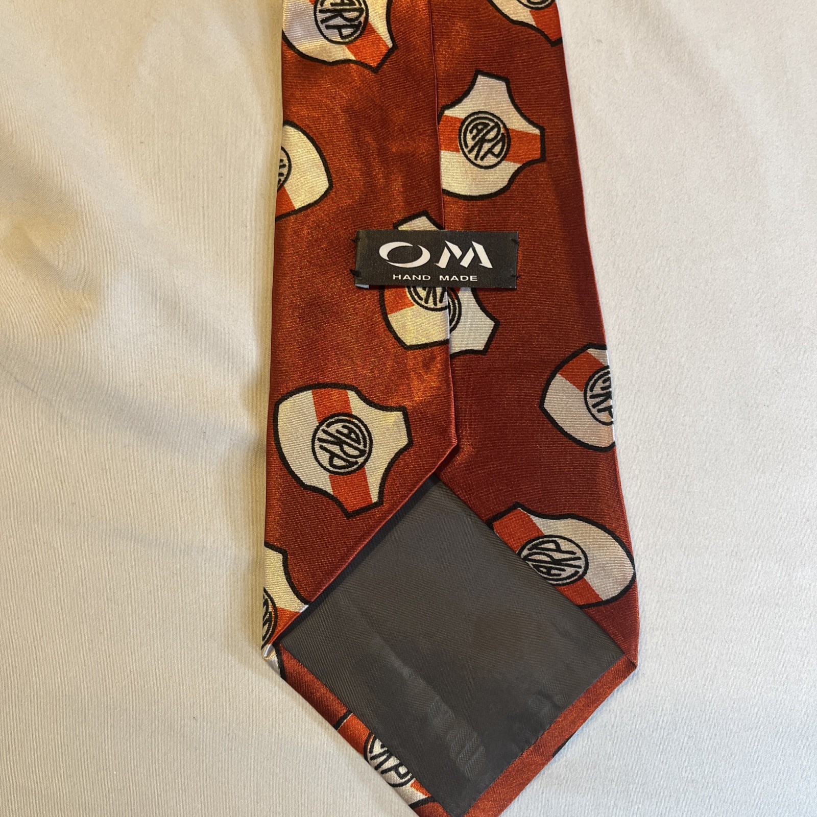 Necktie Argentina River Plate Futbol Soccer Hand Made Tie 56 x 3.5 Inches
