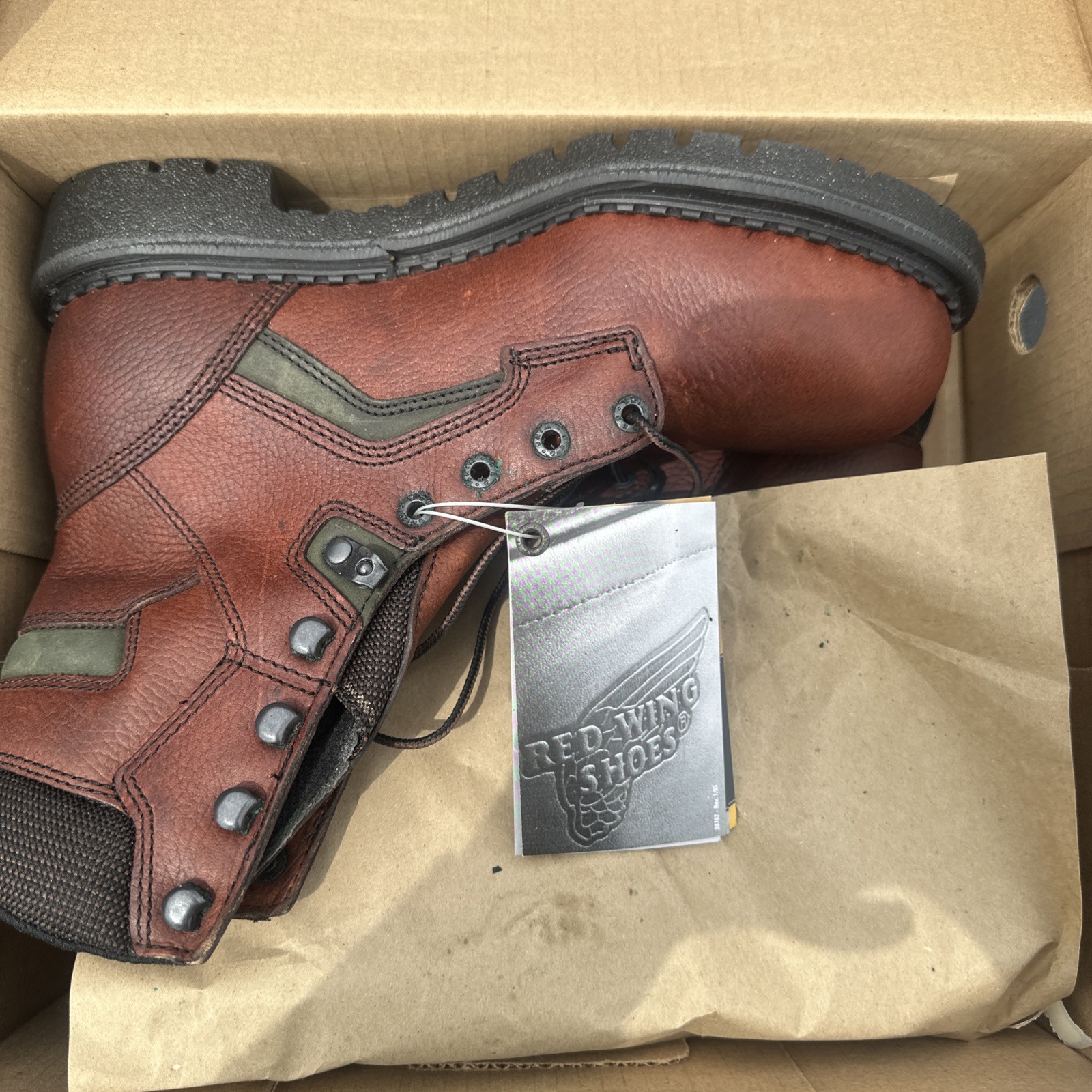 New Red Wing 2238 DynaForce Steel Toe Work Boots Men’s 9.5 E2 New In Box