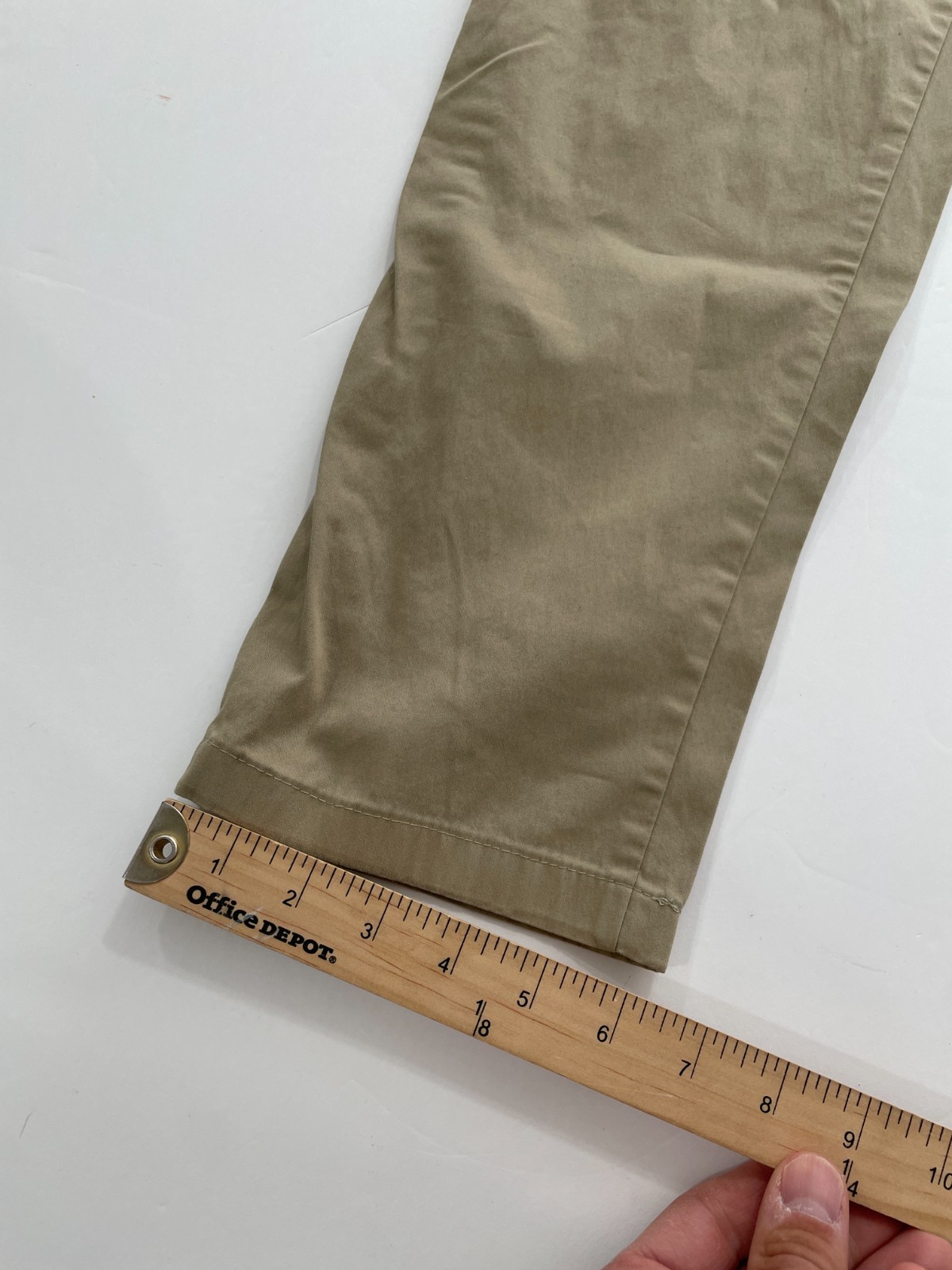 Lululemon Commission Pants Classic Fit 32 waist x 30 length ‘Tofino Sand’ M5440S