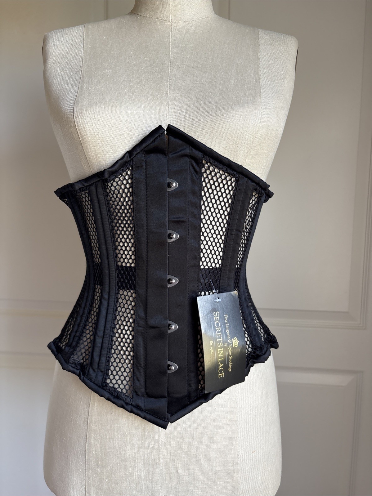 Secrets in Lace White Mesh Underbust Corset Size 20 – 32