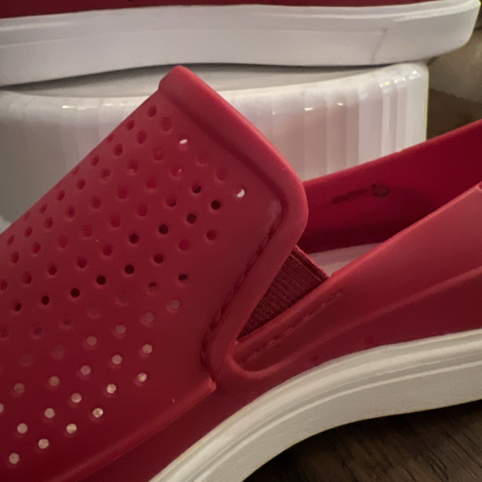 Crocs Womens Sz 9 M Iconic Comfort Slip On Boat Loafer Shoes Excellent condition