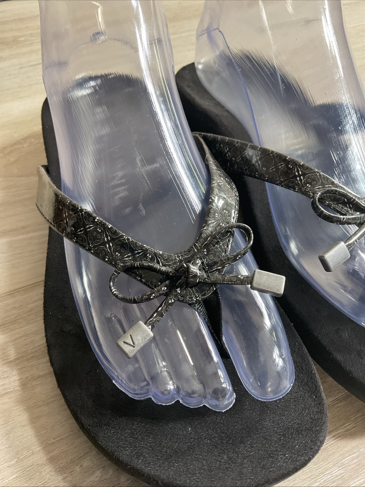Vionic Bella II Comfort Thong Sandals Womens 8 Black Tile Bow Shoes Flip Flops