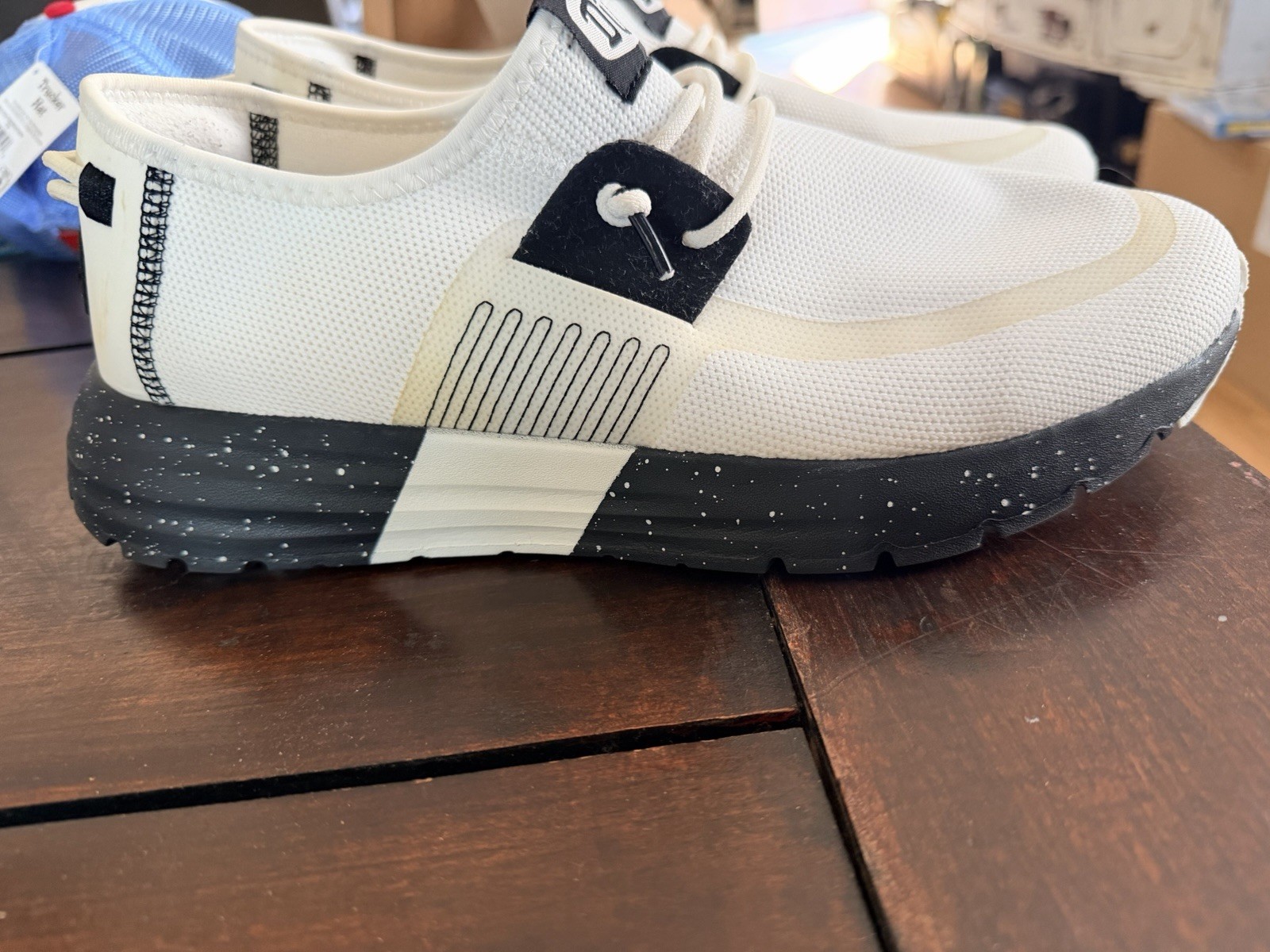 Hey Dude Sirocco Men’s Size 10 White/Black Sport Mode Sneakers