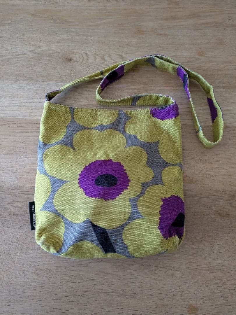 Marimekko Unikko Shoulder Bag 10.6 inch