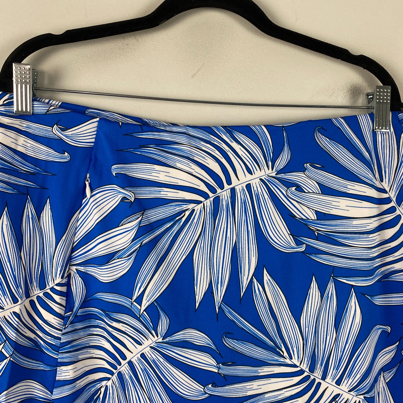 Tail Skort Size Large Blue Tropical Pull On Pockets Golf UPF 50+