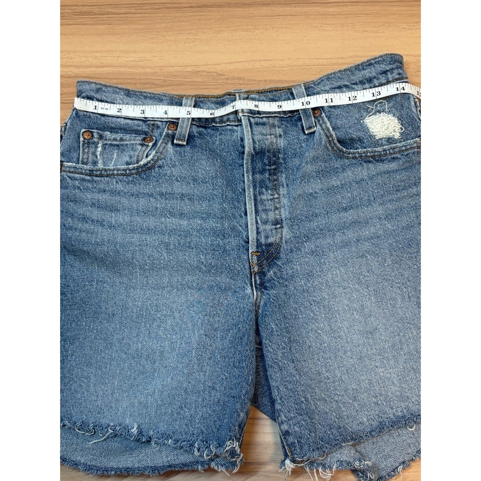 Levi’s Premium Distressed Cutoff Denim Shorts Blue Raw Hem Button-fly Size 28