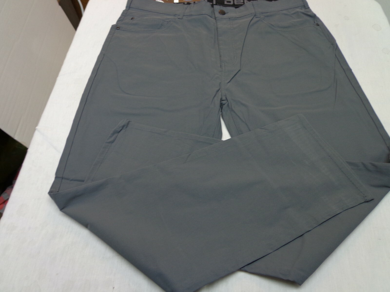 DENALI Dusty Grey Technical Stretch Pants NWT 40/32 MSRP $54