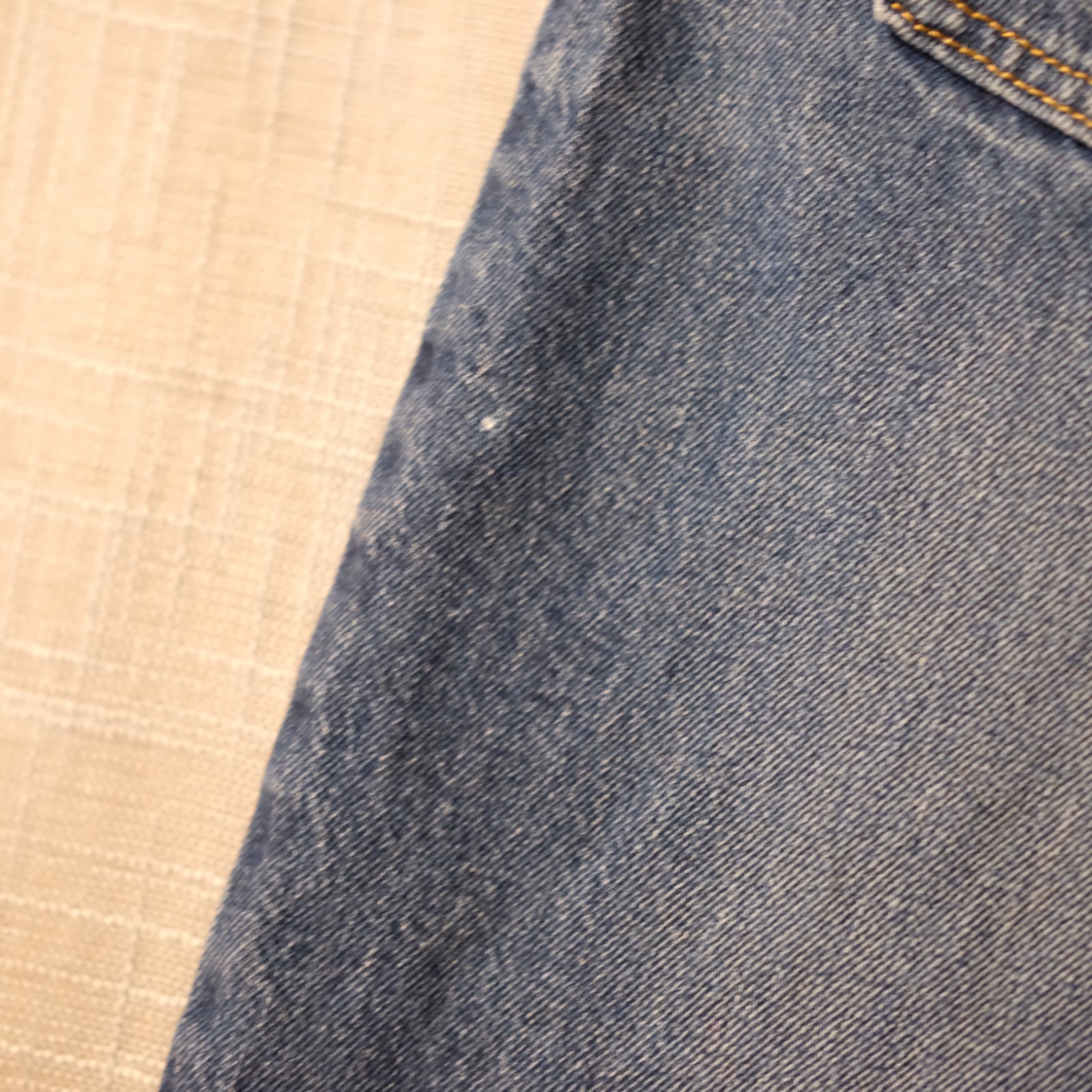 Levis 569 Jean Shorts Blue Denim Bermuda Inseam 11-1/2 in Mens W36 #A12-15