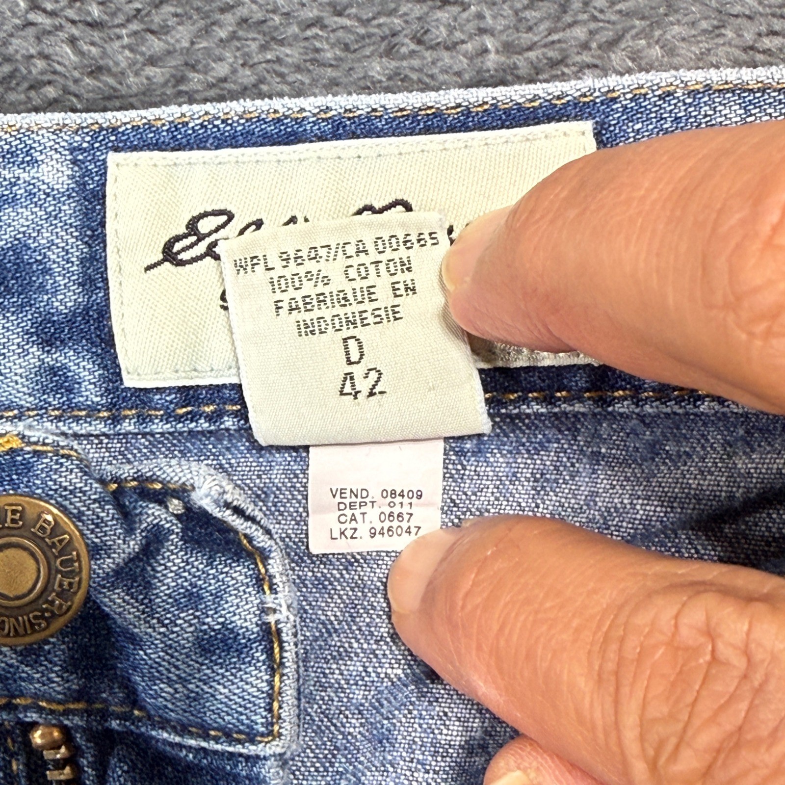 Eddie Bauer Woman’s Blue Straight Leg High Waisted Cotton Jeans Size 12