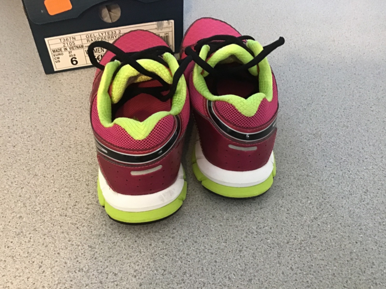 Asics Gel-Lyte33 2 Women’s Running Shoes Size 6 T367N Raspberry/Lime/white