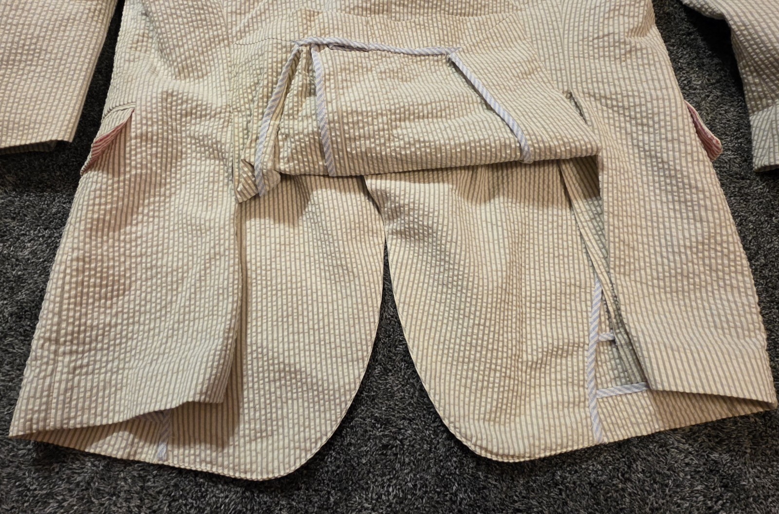 Haspel 2 Piece Seersucker Suit Tan Bisque White Men 46R 34×30 Old Money Southern