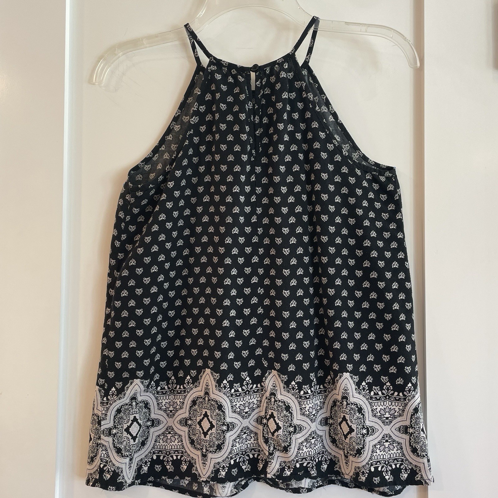 MOSSIMO Boho Paisley Floral Camisole Cami Tank Top High-Neck Small Black White