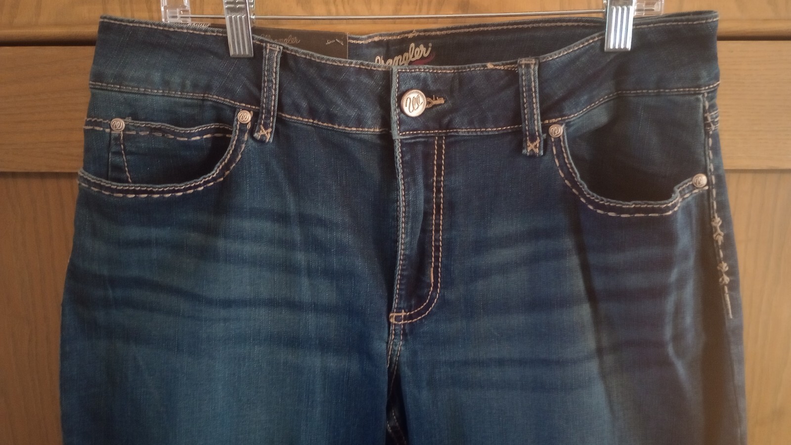 NWT Wrangler Retro Rae Mid-rise Jeans