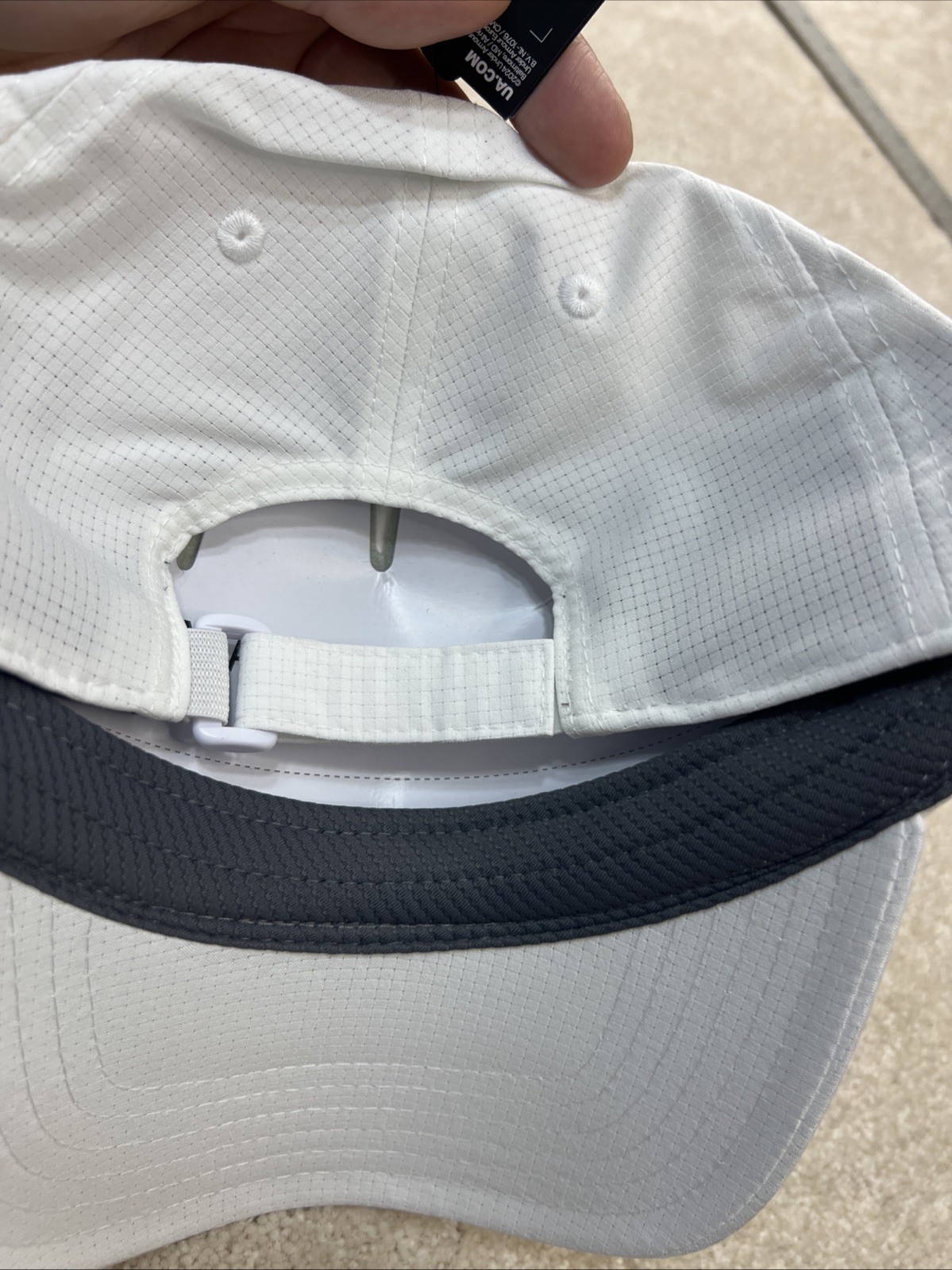 Under Armour Men’s UA Iso-Chill Adjustable Back Stretch Hat White Teal Logo