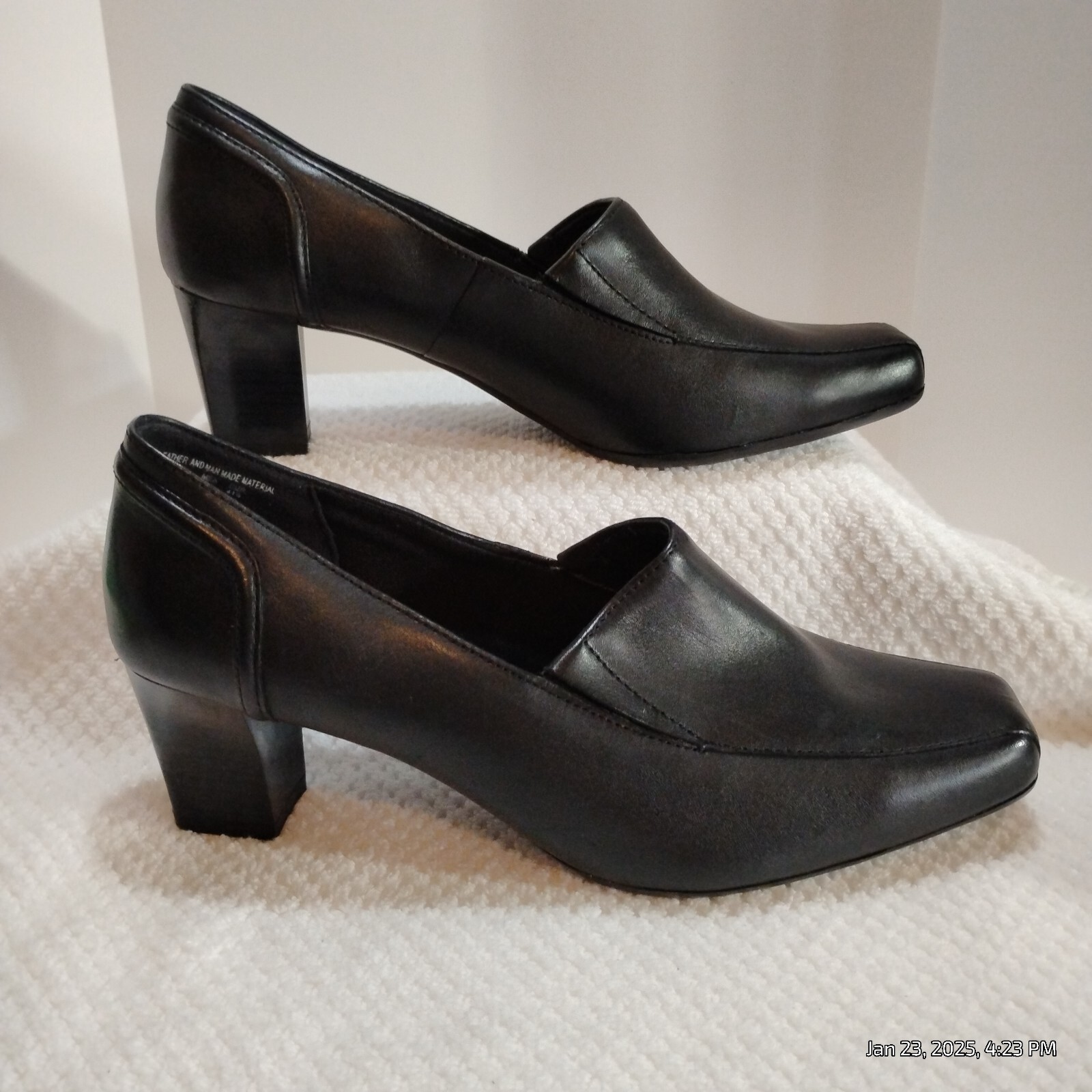 New Thong McAm Thea. Women’s 9W. Black Heels 2.5″. Leather And Man-made Upper…