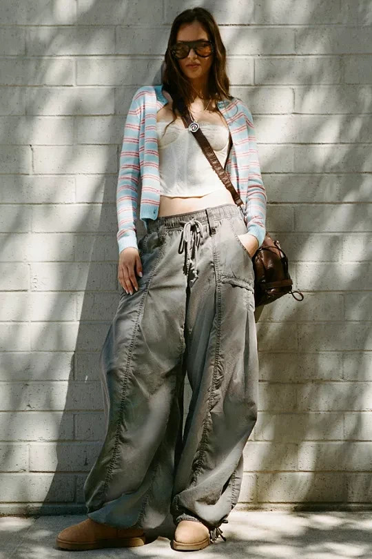 OU- BDG Sunridge Mid-Rise Cargo Balloon Pants