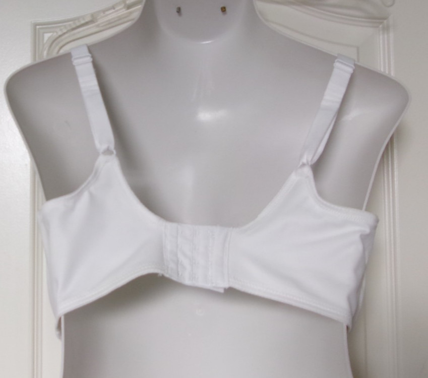 Lilyette Minimizer Underwire Bra Size 40DDD White style LY0428